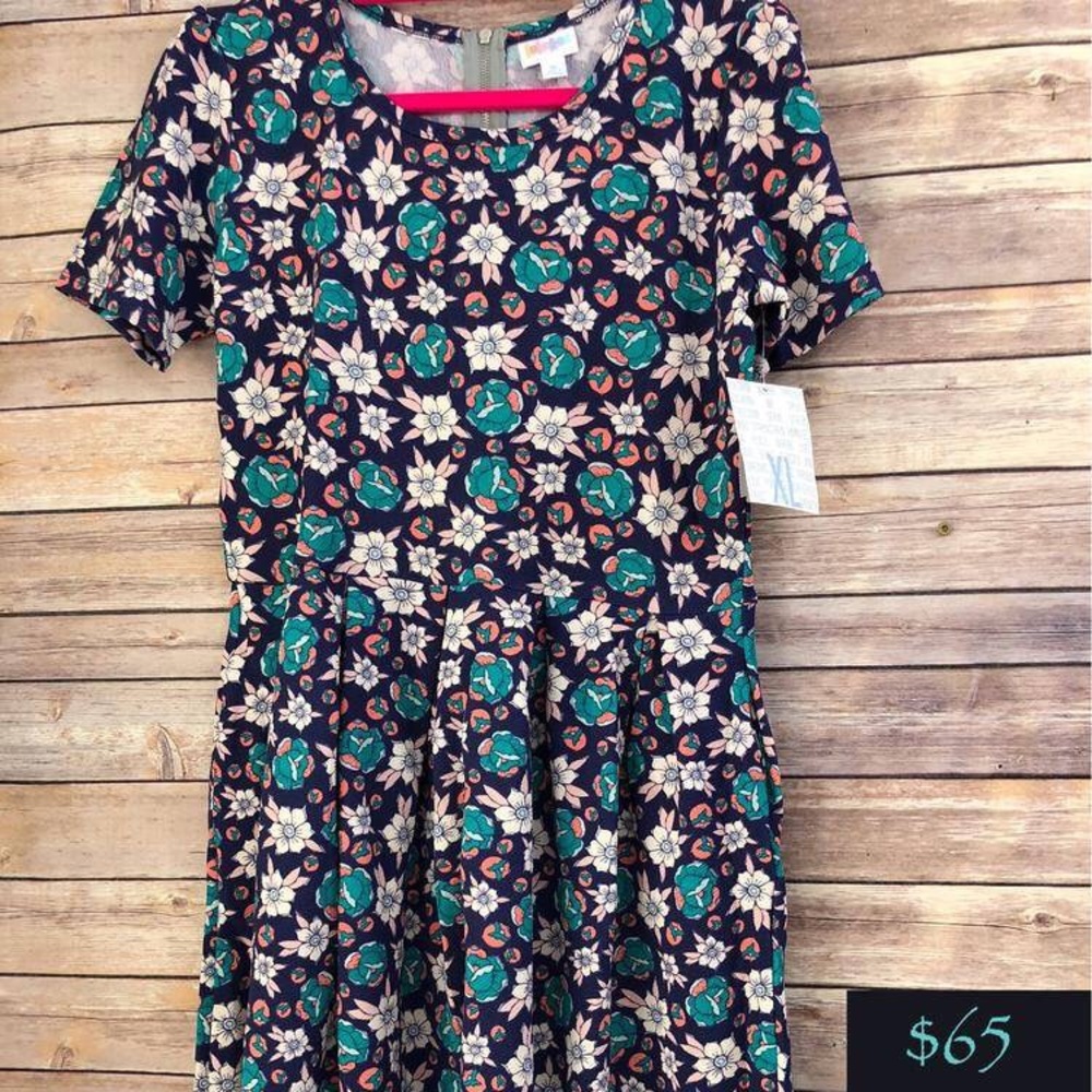 NWT LuLaRoe Amelia